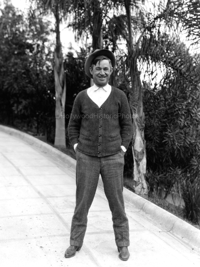 Will Rogers 1921 Beverly Hills Estate wm.jpg